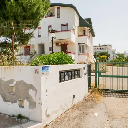 L'oasi Di Sabrina Apartment *